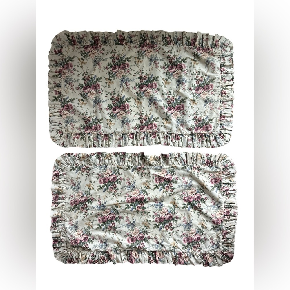 Vintage English Cottage Garden Pink Floral  Ruffle King Pillow Shams Set 2
